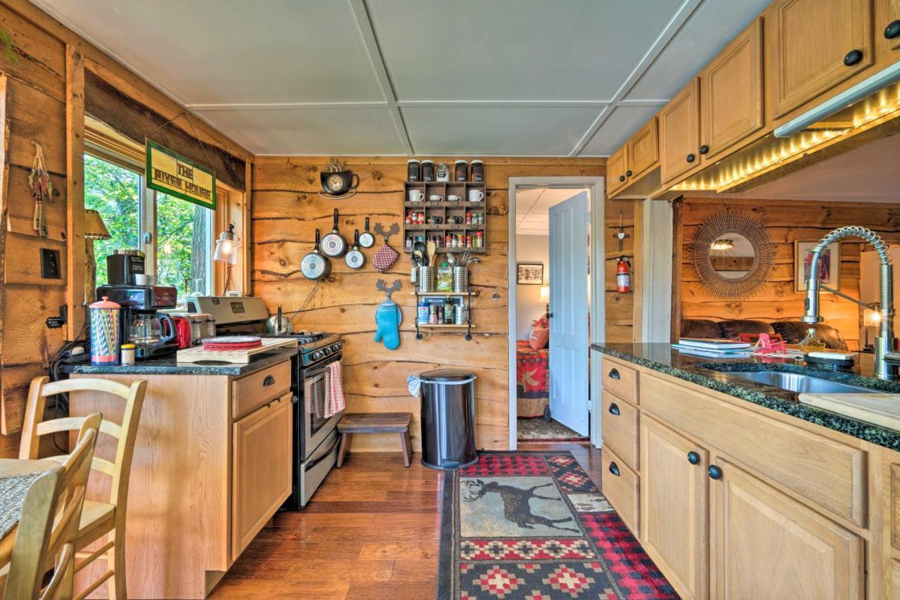 Adirondack Mountains Cottage Near Gore Mountain! Warrensburg Esterno foto