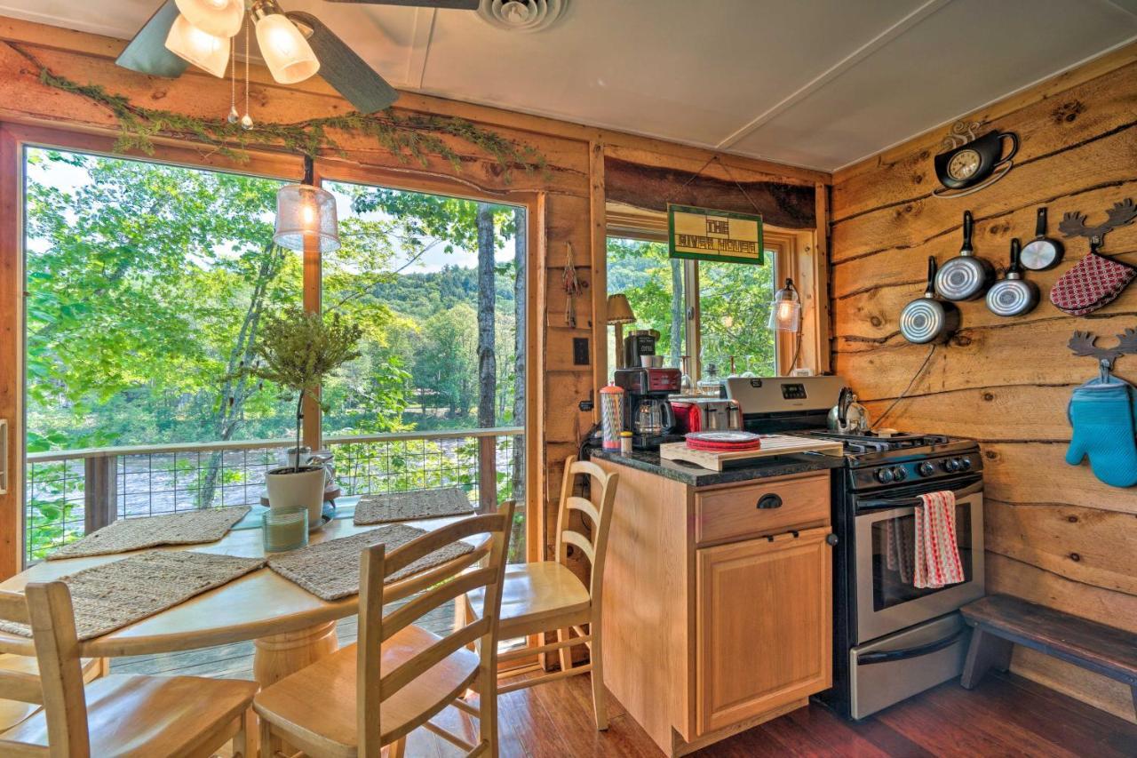 Adirondack Mountains Cottage Near Gore Mountain! Warrensburg Esterno foto
